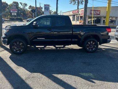 Used 2013 Toyota Tundra 2WD Double Cab image 2