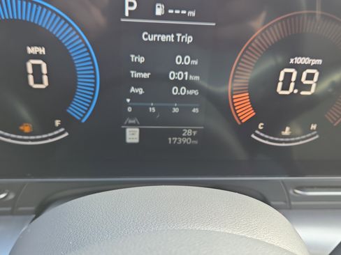 Certified 2025 Hyundai Kona SEL image 21