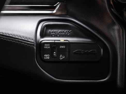 Used 2022 RAM 2500 Limited AWD/4WD image 40