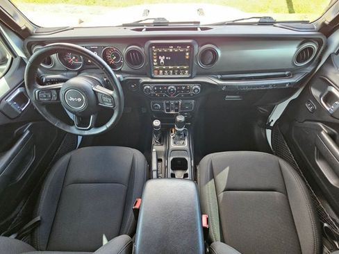 Used 2022 Jeep Wrangler Unlimited Sport AWD/4WD image 16