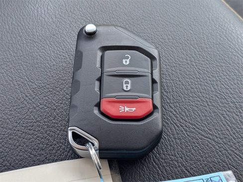 New 2025 Jeep Gladiator Sport image 35