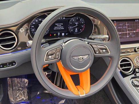 Used 2023 Bentley Continental GT V8 image 31