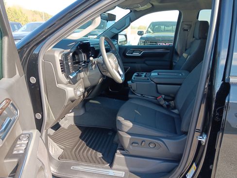 New 2026 GMC Sierra 1500 Elevation image 8