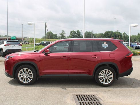 Used 2024 Toyota Grand Highlander Platinum image 13
