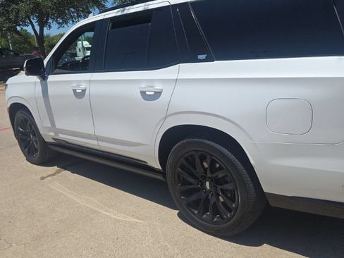 Used 2021 Cadillac Escalade Sport w/ Driver Assist Tech Package AWD/4WD image 16