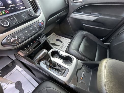 Used 2020 Chevrolet Colorado ZR2 w/ Colorado ZR2 Bison Edition image 19