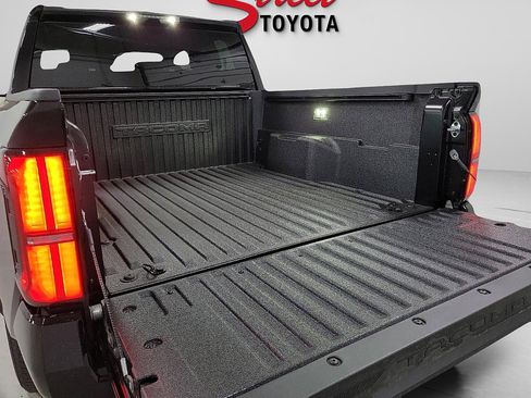 New 2025 Toyota Tacoma SR5 image 7