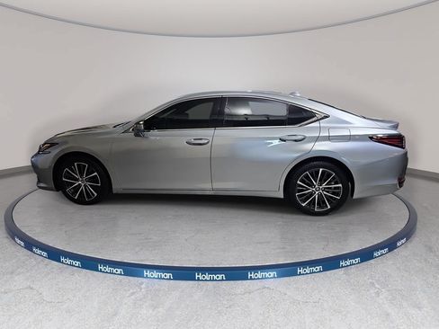 Used 2023 Lexus ES 250 w/ Premium Package AWD/4WD image 8