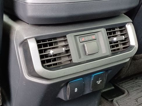 Used 2021 Ford F150 Platinum w/ Equipment Group 701A High AWD/4WD image 30