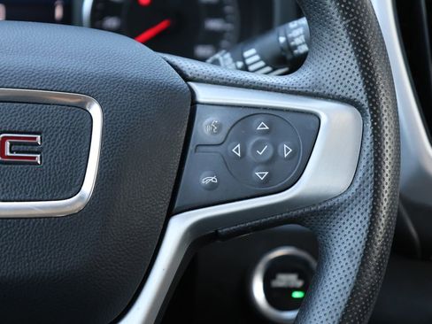 Used 2023 GMC Terrain SLE image 15