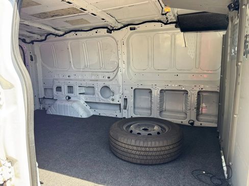 Used 2016 Ford Transit 250 148 Low Roof RWD image 28