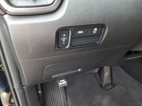 Used 2023 Kia Sorento LX AWD/4WD image 17