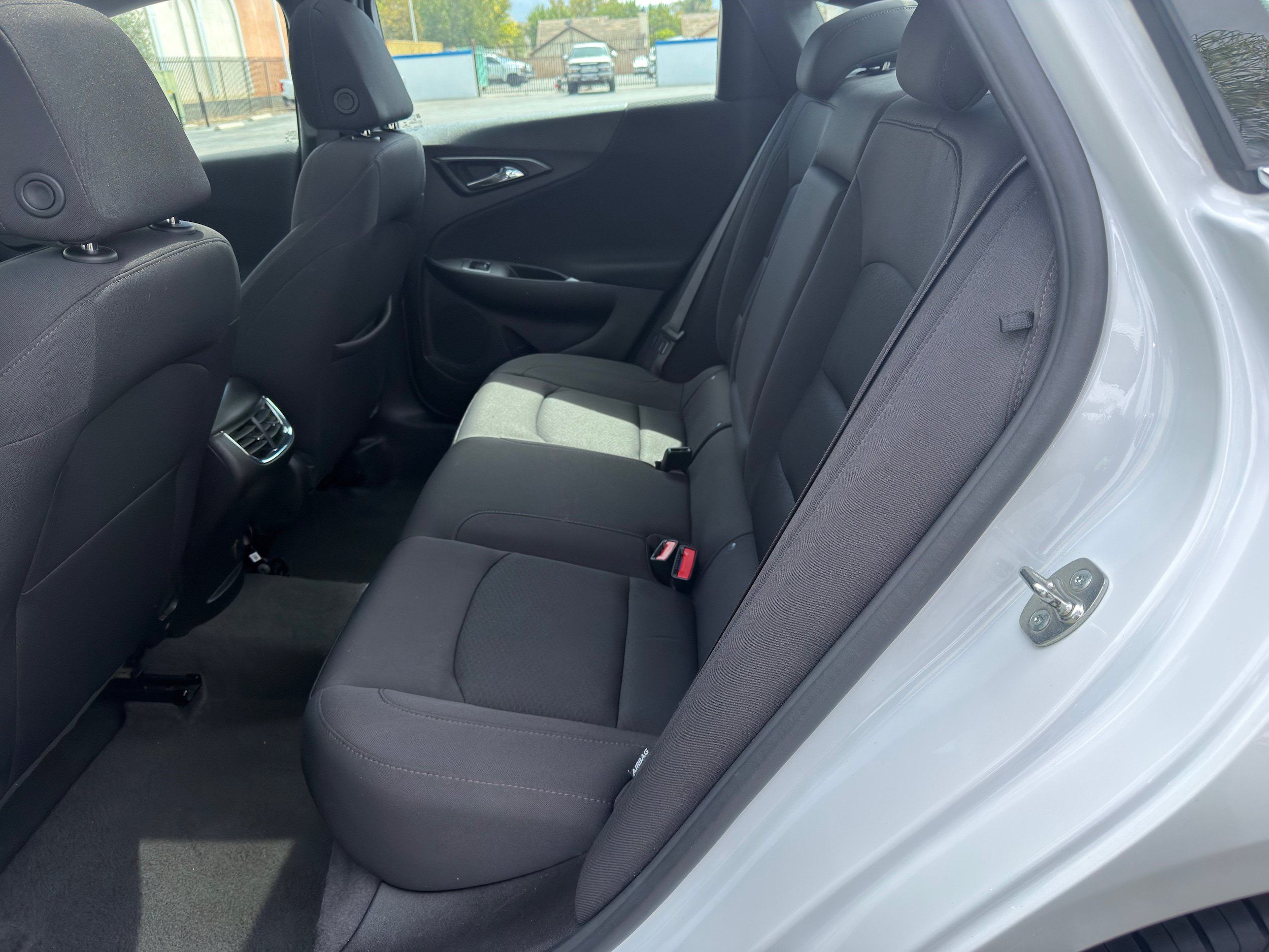 Used 2024 Chevrolet Malibu LT FWD image 17