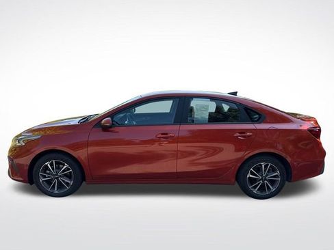 Used 2023 Kia Forte LXS w/ LXS Technology Package image 7