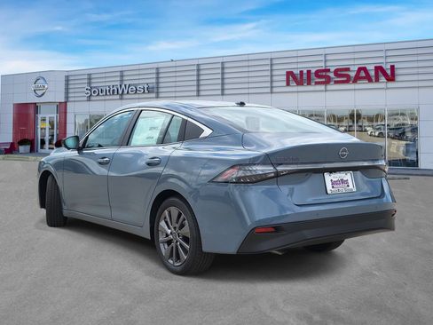 New 2026 Nissan Sentra SL FWD image 7