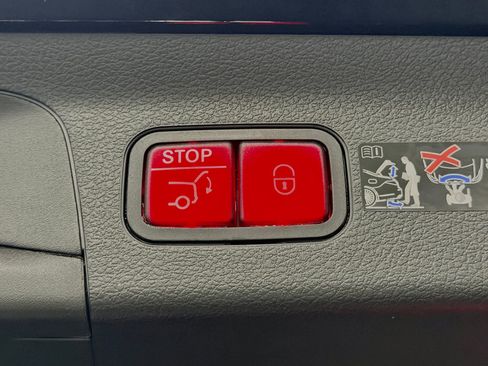 Used 2026 Mercedes-Benz GLS 450 4MATIC image 15