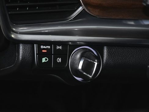 Used 2023 Porsche Panamera Platinum Edition image 21