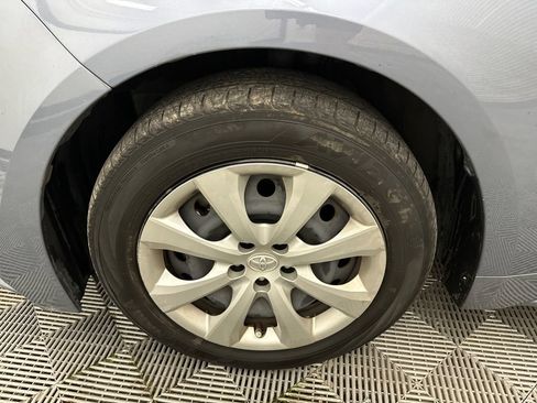 Used 2024 Toyota Corolla LE FWD image 11