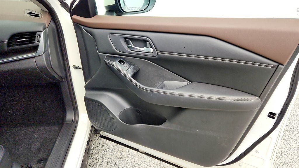 Used 2023 Nissan Rogue SV w/ SV Premium B Package FWD image 21