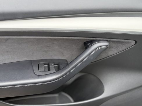 Used 2022 Tesla Model 3 Long Range image 29