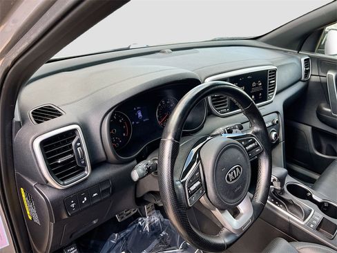 Used 2020 Kia Sportage S w/ S Sunroof Package image 9