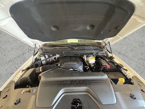 Used 2026 RAM 2500 Big Horn AWD/4WD image 9
