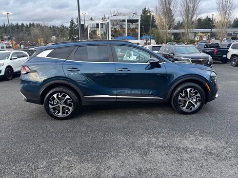 Certified 2024 Kia Sportage EX w/ EX Premium Package image 4