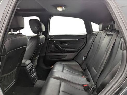 Used 2019 BMW 440i Gran Coupe w/ M Sport Package RWD image 17