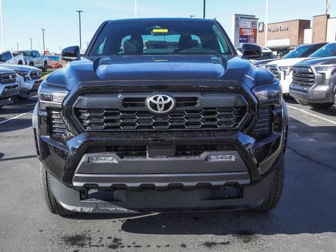 New 2025 Toyota Tacoma TRD Off-Road image 3