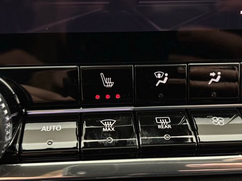 New 2026 GMC Canyon Elevation w/ Convenience Package image 5