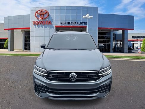 Used 2024 Volkswagen Tiguan SE R-Line w/ MDO Package, Three-Row image 5