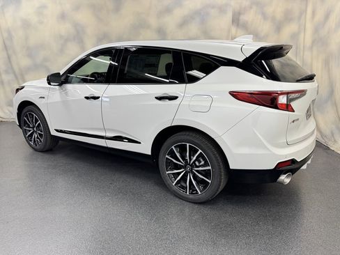 Used 2025 Acura RDX A-Spec image 4