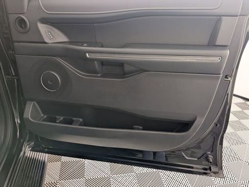 Used 2024 Ford Expedition Max XLT image 36