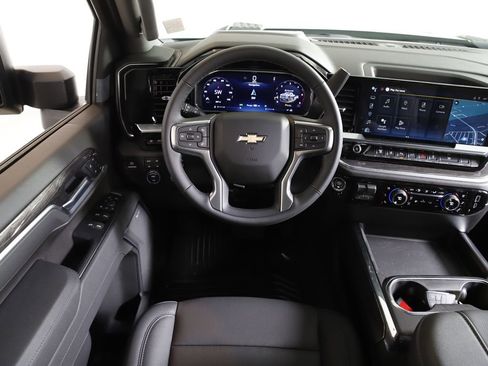 New 2026 Chevrolet Silverado 3500 LTZ w/ LTZ Premium Package AWD/4WD image 17