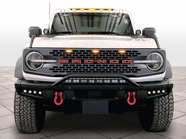 Used 2025 Ford Bronco Badlands AWD/4WD image 3