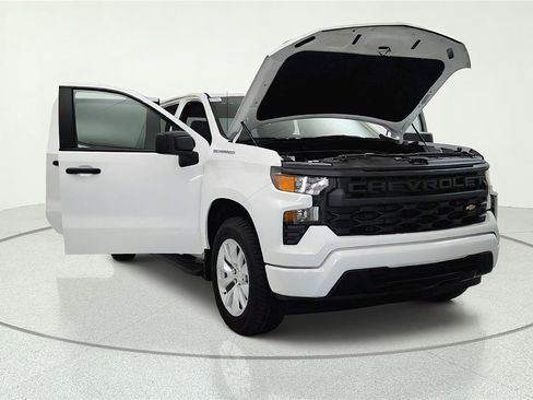 Used 2026 Chevrolet Silverado 1500 Custom AWD/4WD image 9