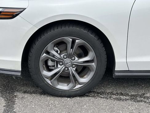 Used 2024 Honda Accord EX image 15
