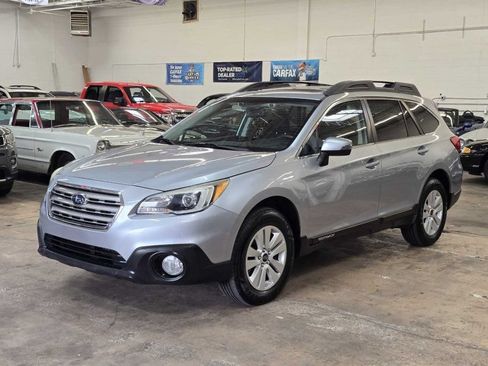Used 2015 Subaru Outback 2.5i Premium AWD/4WD image 17