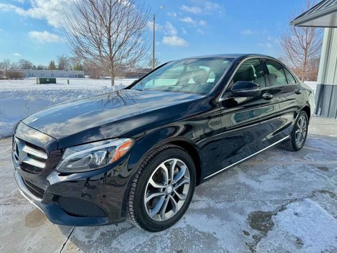 Used 2017 Mercedes-Benz C 300 C 300 4MATIC Sedan 4D image 4