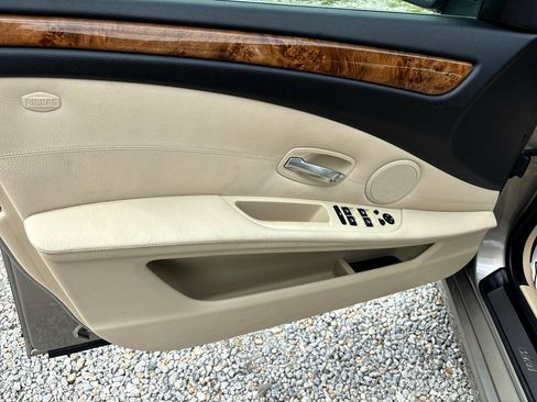 Used 2008 BMW 535xi Sedan image 21