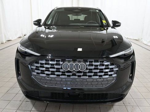 Used 2025 Audi Q5 Premium Plus w/ Premium Plus AWD/4WD image 16