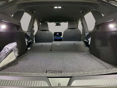 Used 2025 Volkswagen ID.4 Pro RWD image 76