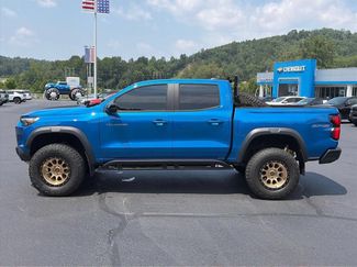Used 2023 Chevrolet Colorado ZR2 w/ ZR2 Convenience Package III AWD/4WD video 2