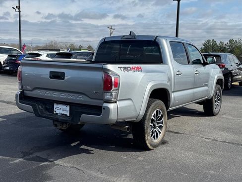 Used 2023 Toyota Tacoma TRD Sport w/ Advanced Technology Package image 3
