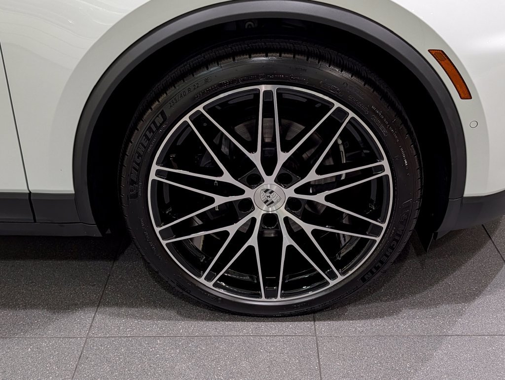 New 2026 Porsche Macan Electric RWD image 13