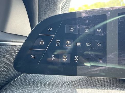 Used 2024 Lucid Air Touring AWD/4WD image 30