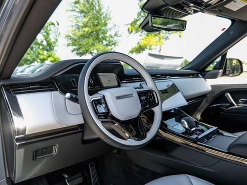 New 2026 Land Rover Range Rover Sport Dynamic SE AWD/4WD image 3