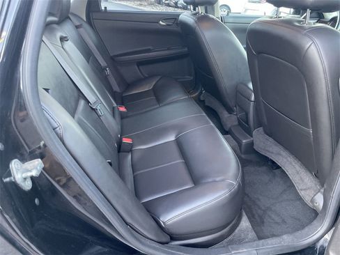Used 2013 Chevrolet Impala LTZ image 23