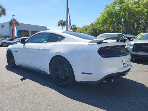 Used 2019 Ford Mustang GT Premium w/ Equipment Group 401A image 3