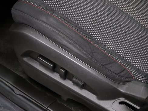 Used 2015 Chevrolet Equinox LT w/ Driver Convenience Package image 24